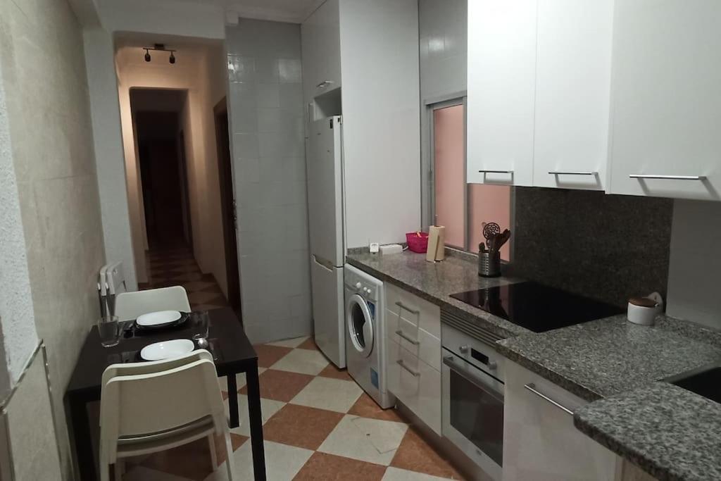 Апартаменты Acogedor Apartamento ¡A 10 Minutos Del Centro De Malaga! Экстерьер фото